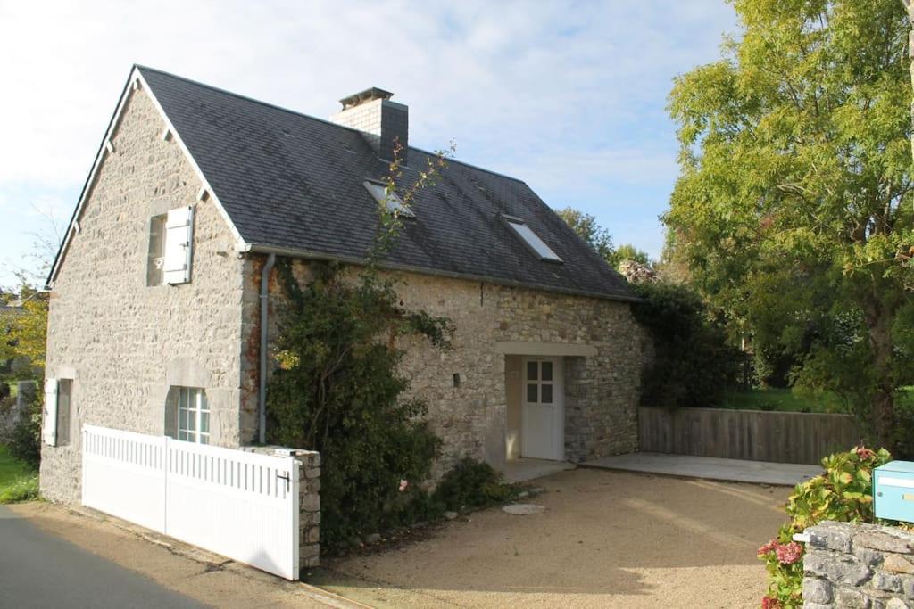 Gite Les Pommiers Montchaton Exteriör bild